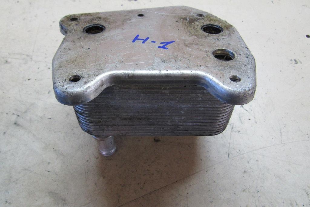 теплообменник масляного фильтра Mercedes-Benz C-Класс W203/S203/CL203 2003, 2.2 л., OM 646.963, дизель, седан, A6121880301 - фото №1