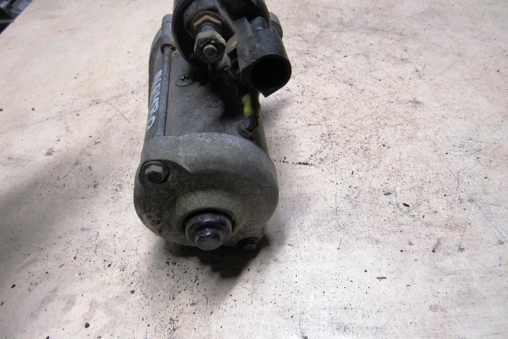 стартер Volkswagen Passat B7 2011, 2.0 л., CFFA, дизель, седан, 02M911024G - фото №1