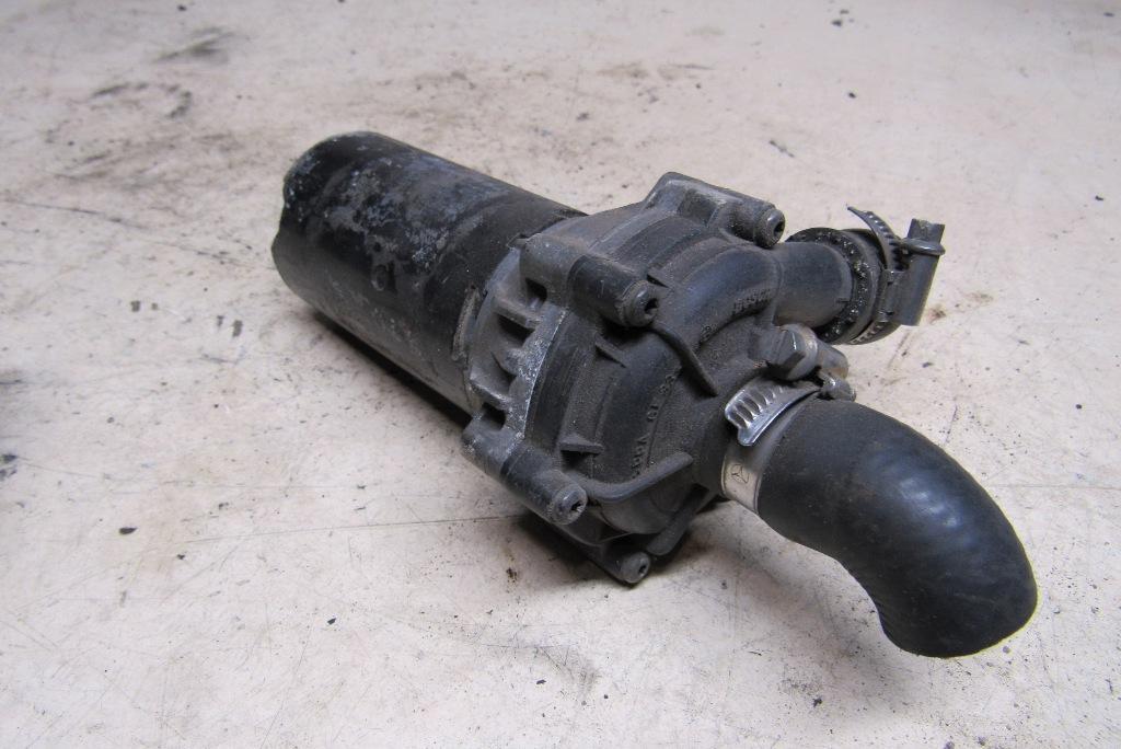 насос антифриза дополнительный Mercedes-Benz S-Класс W220 1998, 5.0 л., бензин, седан, A0005504883 - фото №1