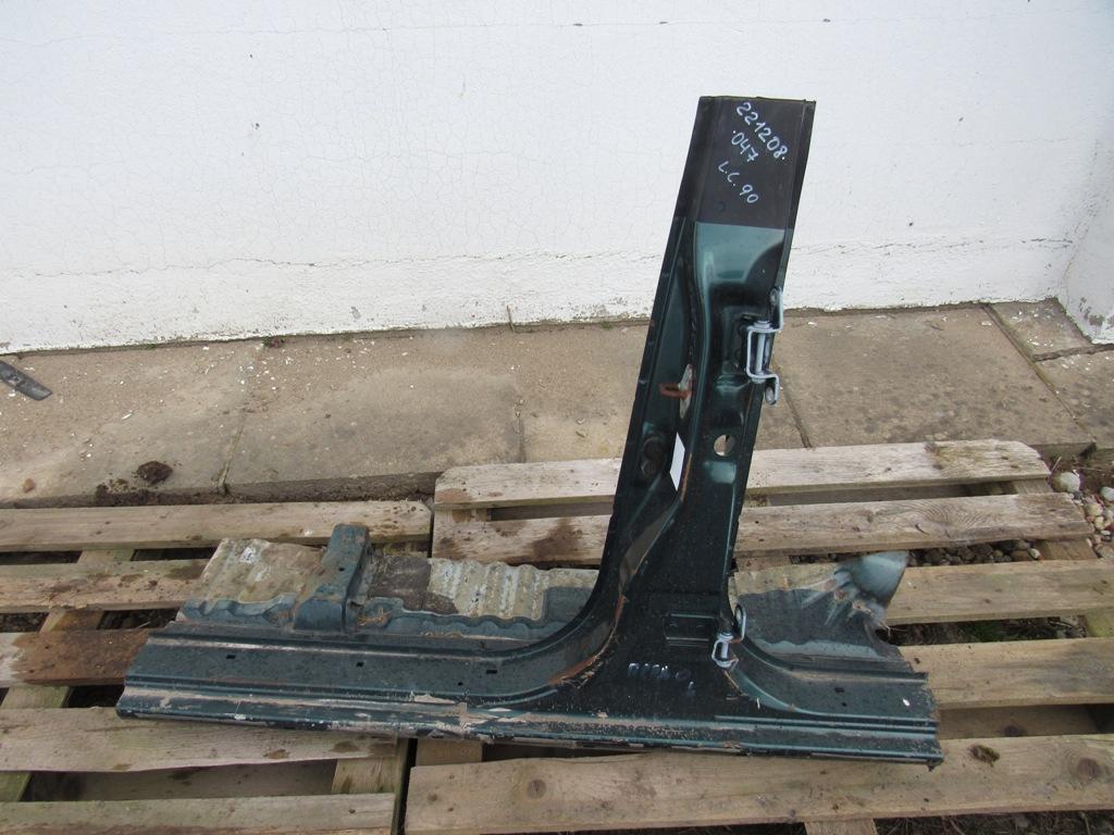 Стойка кузовная центральная левая Toyota Land Cruiser Prado J90 1996, 3.0 л., 1KZ-TE, дизель, внедорожник 5 дв. - фото №1