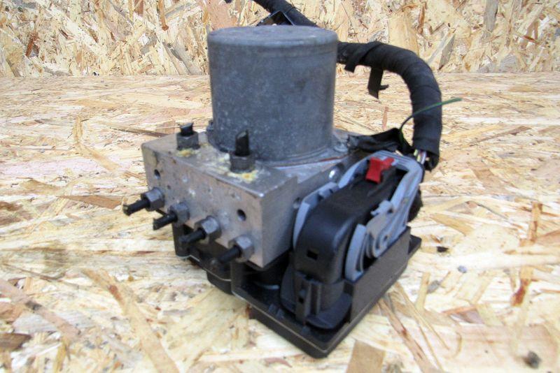 блок ABS Audi A4 B8/8K 2008, 2.0 л., BRE, дизель, седан, 8K0907379BJ - фото №1