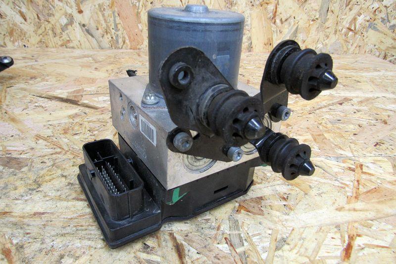 блок ABS Volkswagen Passat B7 2011, 3.6 л., CDVB, бензин, седан, 3AA614109AB - фото №1