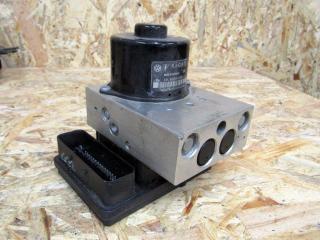 блок ABS Volkswagen Touareg 1 поколение 2002, 4.2 л., бензин, внедорожник 5 дв., 7L0907379G
