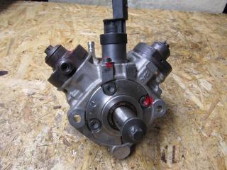 ТНВД BMW 5 серия F07/F10/F11 2010, 3.0 л., N57 D30 A, дизель, седан, 7823463