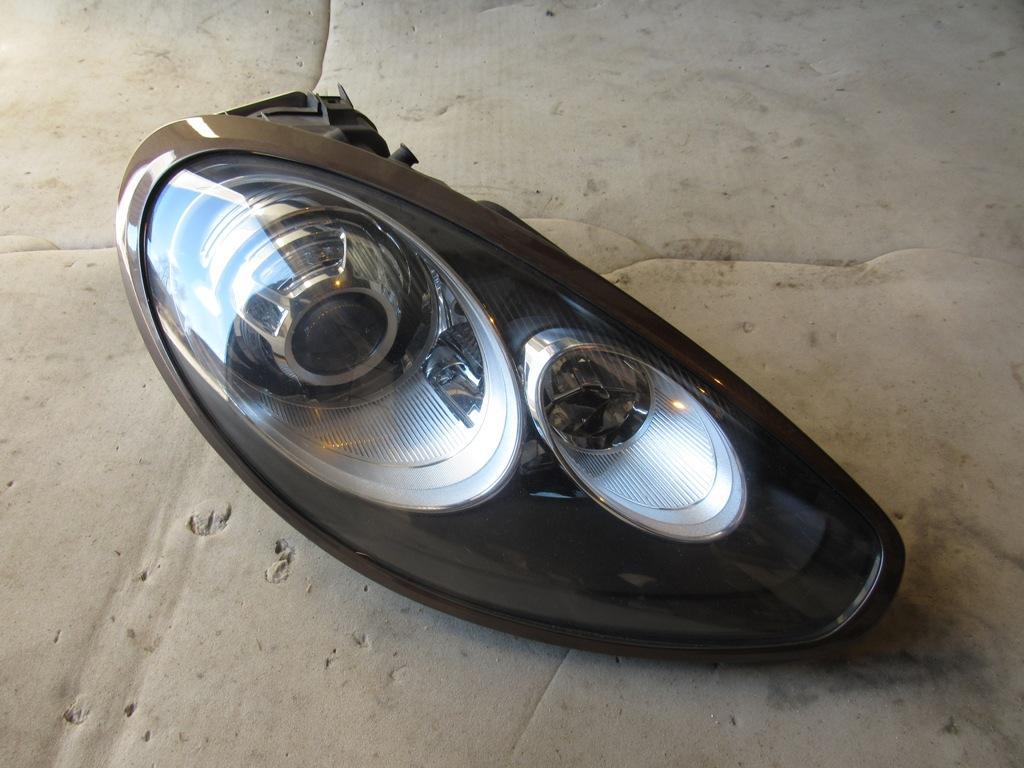 фара правая Porsche Panamera 970 2013, 3.0 л., MCW.JA, дизель, хетчбэк 5 дв., 97063107052 - фото №1