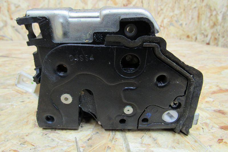 замок двери задней левой Audi A4 B8/8K 2007, 1.8 л., бензин, седан, 8K0839015C - фото №1