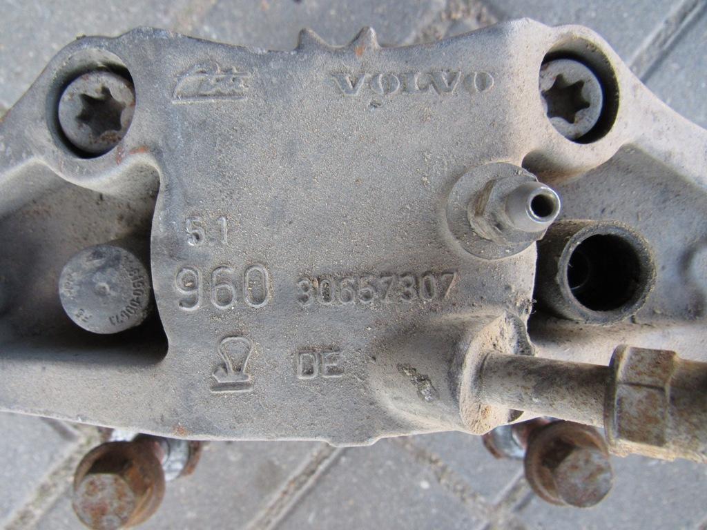 суппорт передний правый Volvo XC90 1 поколение 2006, 3.2 л., B 6324 S, бензин, универсал, 30657307 - фото №1