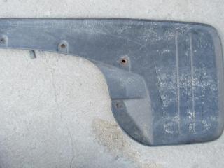 брызговик Toyota Hilux 7 поколение 2005, 2.5 л., 2KD-FTV, дизель, пикап, 76621-OK110