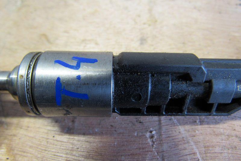 форсунка BMW 7 серия F01/F02 2008, 4.4 л., N63 B44 A, бензин, седан, 13647645956 - фото №1