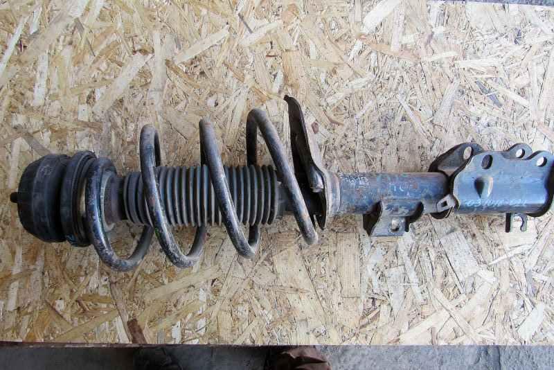 амортизатор передний левый Volkswagen Multivan T5 2006, 2.2 л., дизель, 6393201913 - фото №1