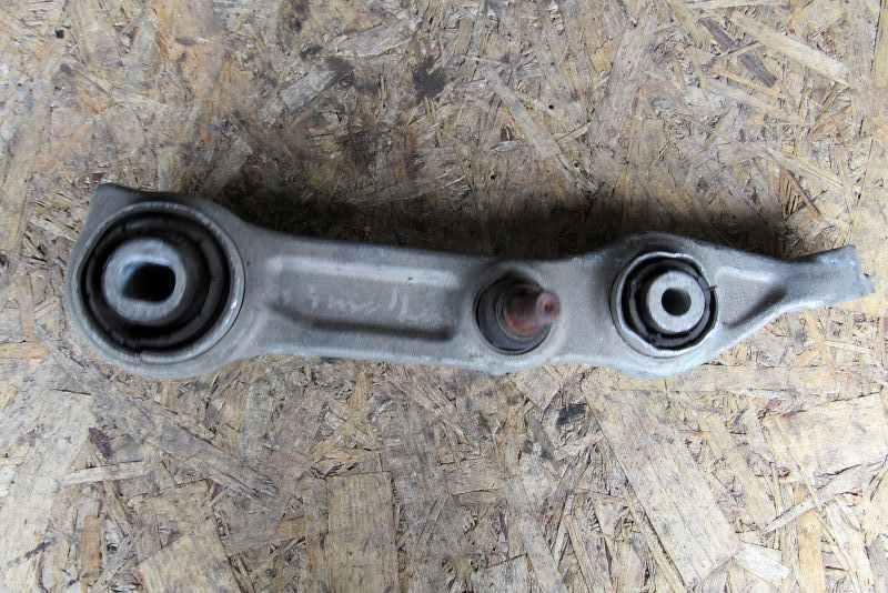 рычаг передний левый Mercedes-Benz E-Класс W211/S211 2004, 3.2 л., M 112.949, бензин, седан - фото №1