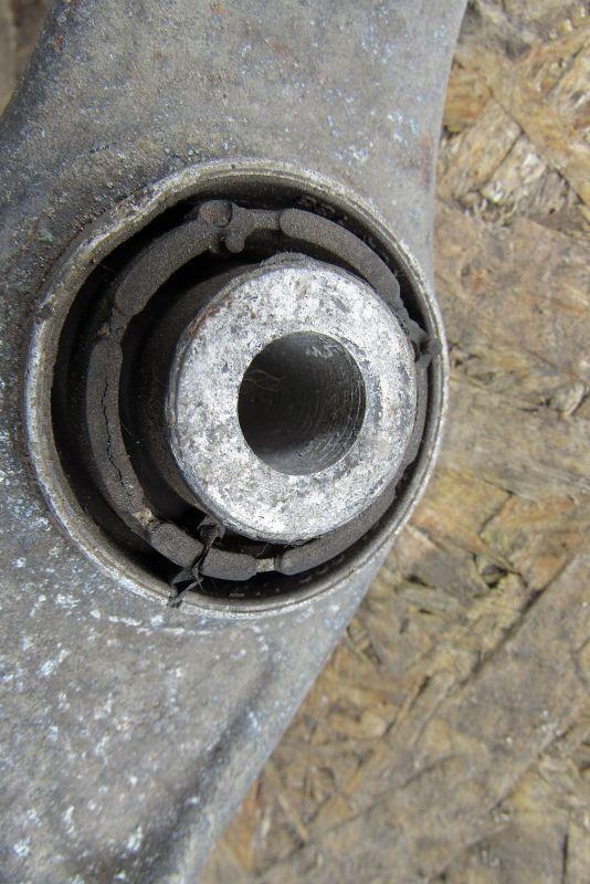 рычаг передний правый Mercedes-Benz E-Класс W211/S211 2002, 3.2 л., M 112.949, бензин, седан - фото №1