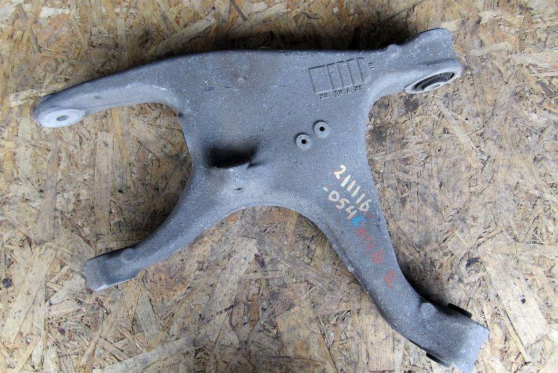 рычаг задний правый Audi A4 B8/8K 2008, 2.0 л., CAHA, дизель, седан, 8K0505312J - фото №1