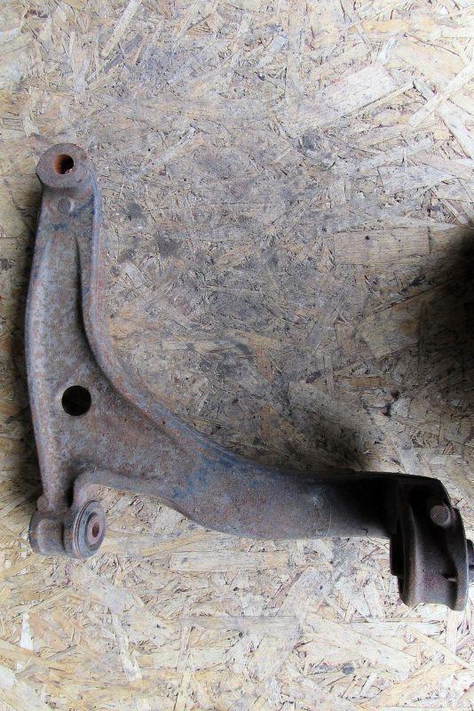 рычаг передний правый Volkswagen Multivan T5 2003, 2.5 л., BLJ, дизель, минивэн, 7H0407166B - фото №1