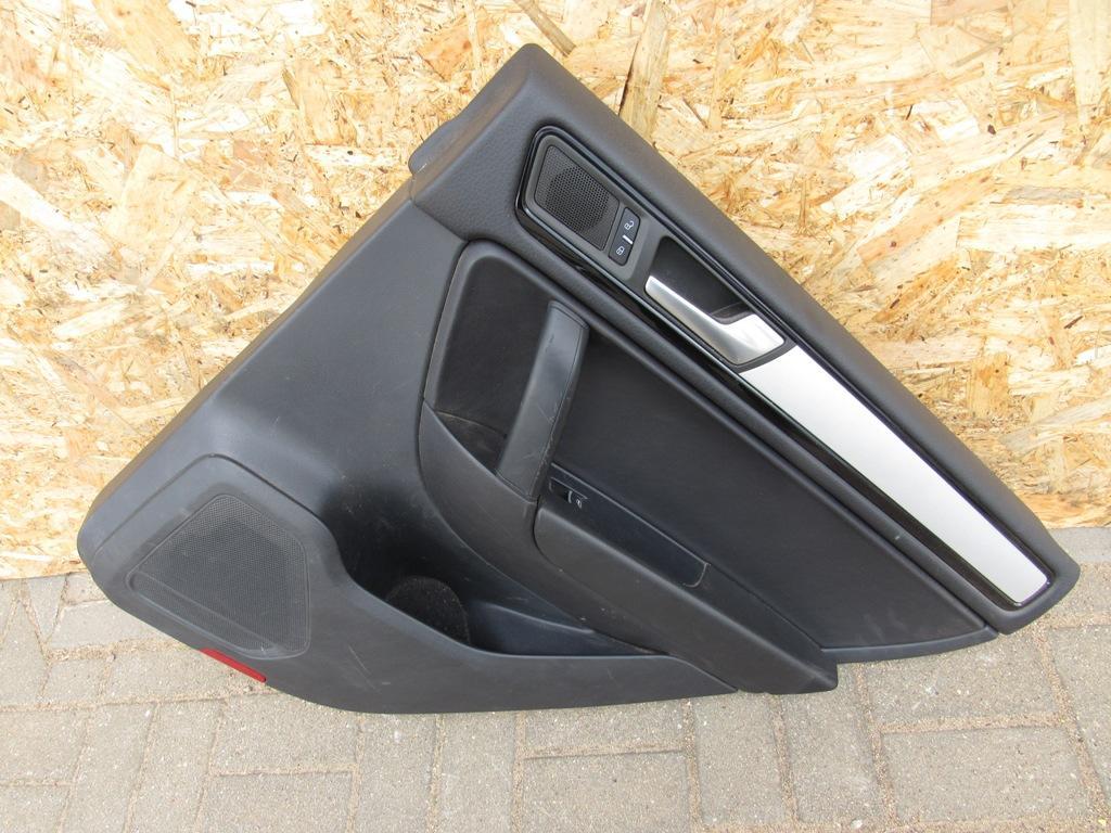 обшивка двери задняя правая Volkswagen Touareg 2 поколение 2011, 3.0 л., дизель, внедорожник 5 дв., 7P6867216 - фото №1