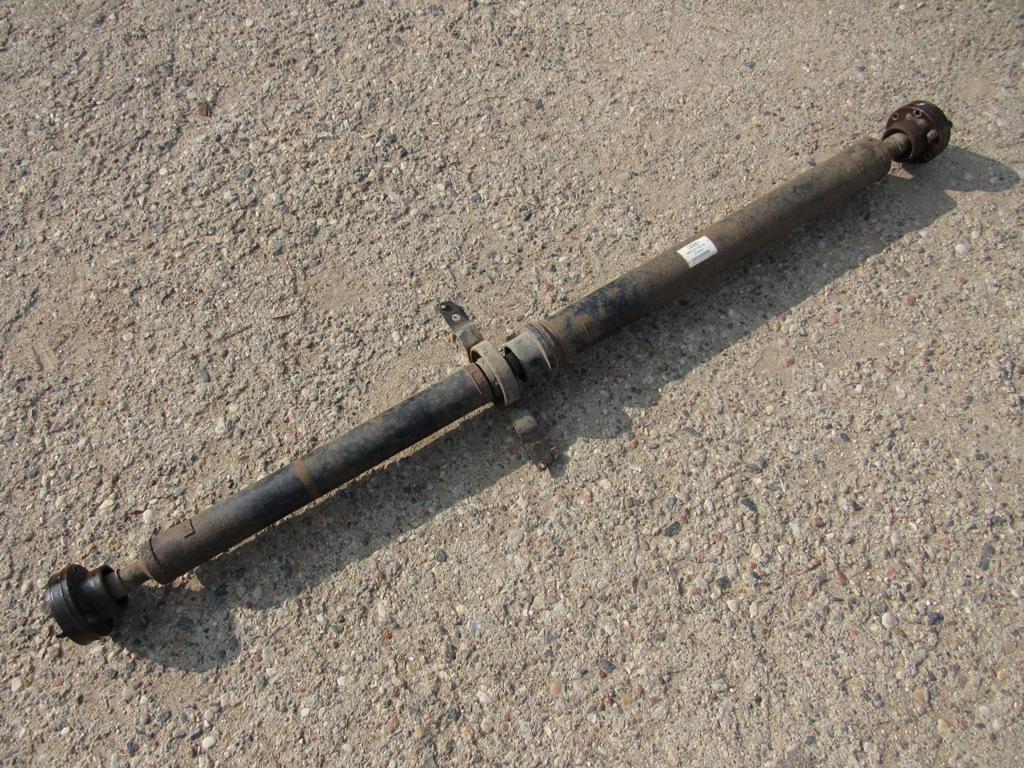карданный вал Audi Q5 8R 2010, 2.0 л., дизель, внедорожник 5 дв., 8R0521101B - фото №1