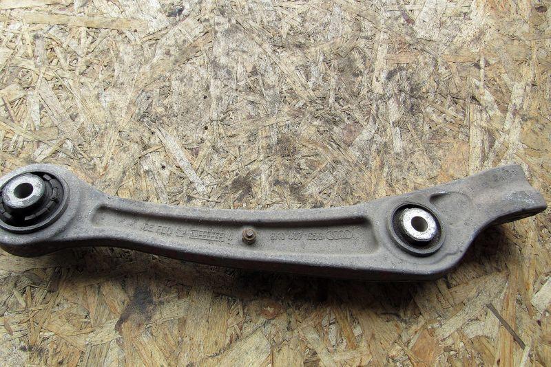 рычаг передний левый Audi A4 B8/8K 2008, 2.0 л., бензин, седан, 8K0407155B - фото №1
