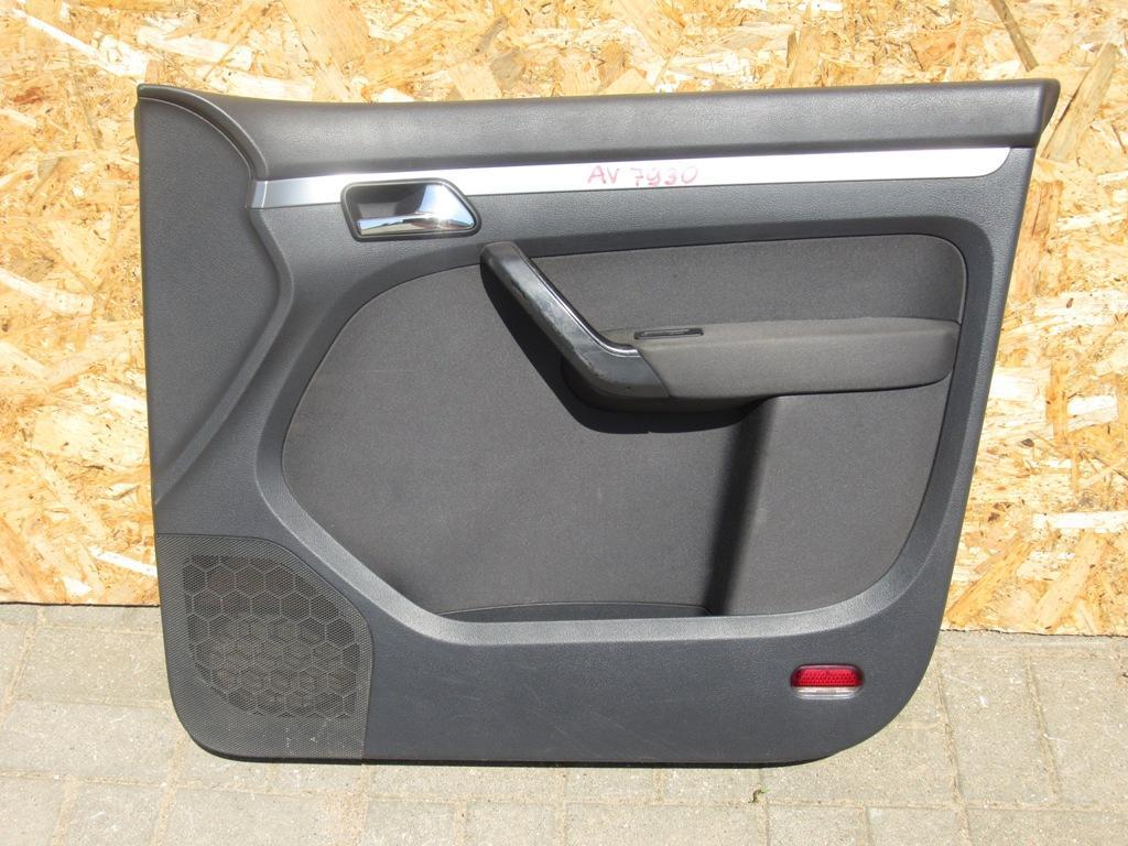 обшивка двери передняя правая Volkswagen Touran 1 поколение 2004, 1.9 л., дизель, минивэн, 1T1867012013 - фото №1