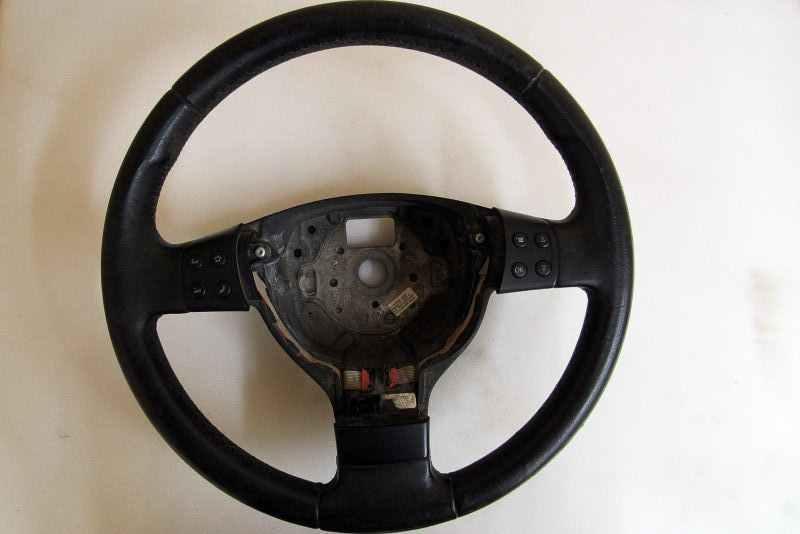 руль Volkswagen Touran 1 поколение 2003, 1.9 л., дизель, минивэн - фото №1