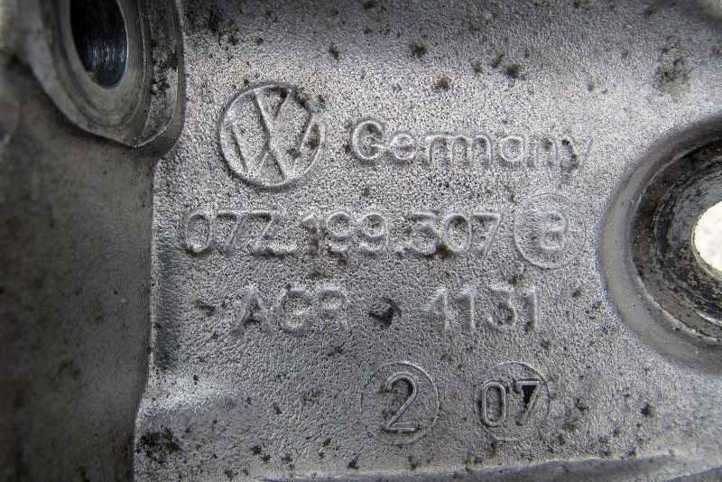 кронштейн двигателя Volkswagen Touareg 1 поколение 2002, 5.0 л., дизель, внедорожник 5 дв., 07Z199307B - фото №1