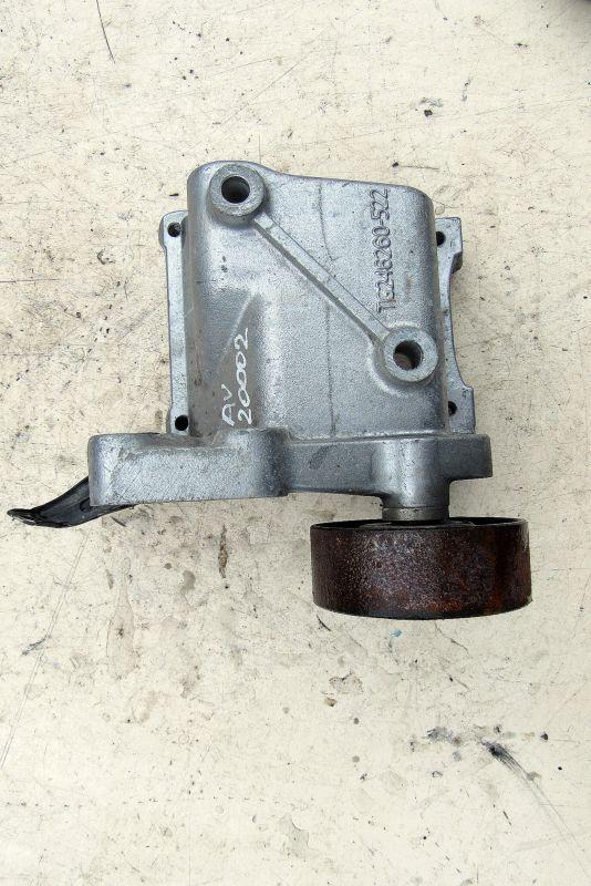 кронштейн компрессора кондиционера Toyota Hilux 7 поколение 2005, 2.5 л., 2KD-FTV, дизель, пикап, TG246260-522 - фото №1