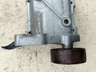 кронштейн компрессора кондиционера Toyota Hilux 7 поколение 2005, 2.5 л., 2KD-FTV, дизель, пикап, TG246260-522