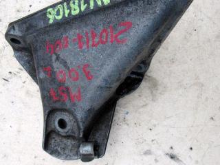 кронштейн двигателя BMW 5 серия E60/E61 2002, 3.0 л., дизель, седан, 6769153