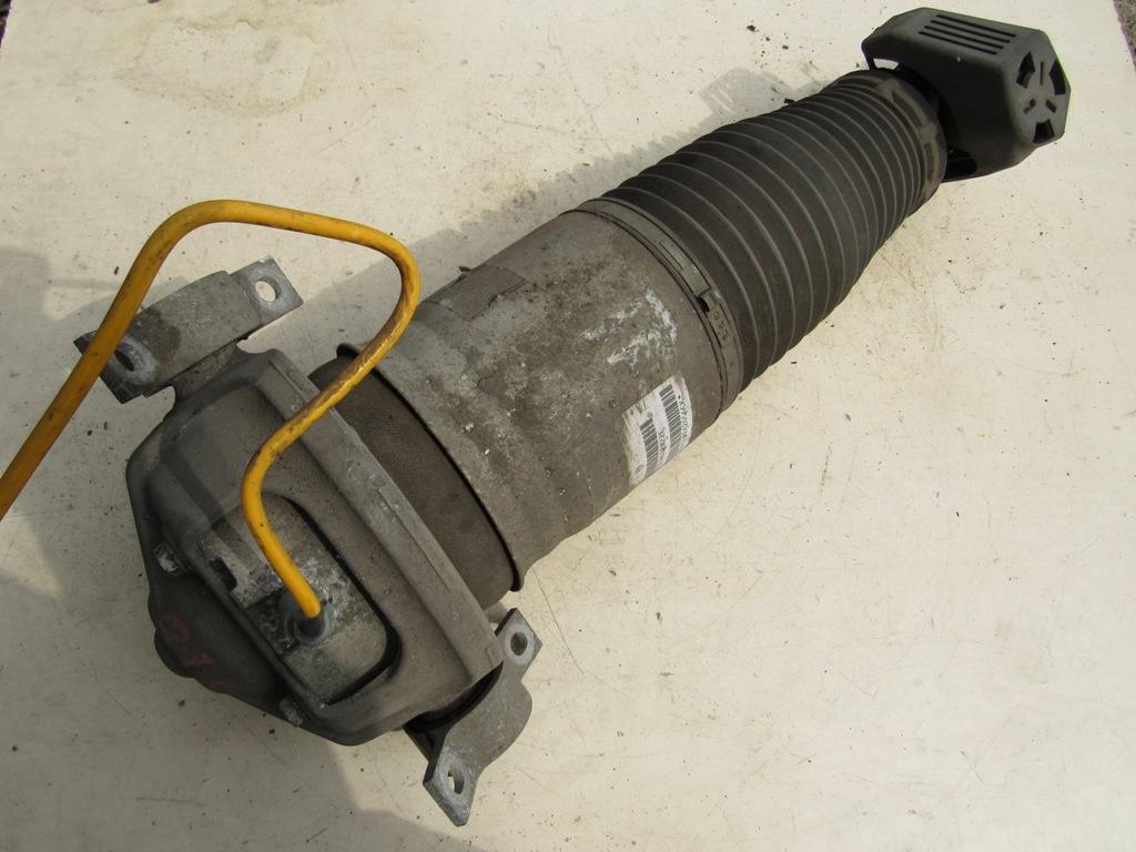 пневмостойка задняя Volkswagen Touareg 1 поколение 2002, 3.2 л., бензин, внедорожник 5 дв., 7L6512022E - фото №1