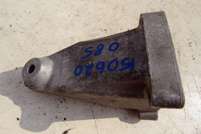 кронштейн двигателя Mercedes-Benz C-Класс W203/S203/CL203 2002, 1.8 л., M 271.940, бензин, седан, 2712230804 - фото №1