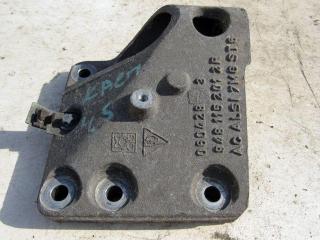 кронштейн двигателя Porsche Cayenne 955 2002, 4.5 л., M 48.00, бензин, внедорожник 5 дв., 9481152012R