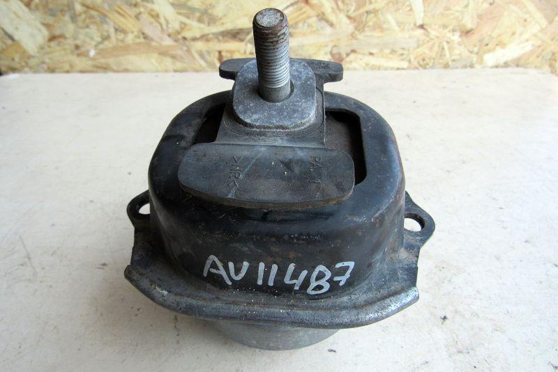 подушка крепления двигателя BMW X5 E70 2007, 3.0 л., M57 D30 (306D1), дизель, внедорожник 5 дв., P678441601 - фото №1