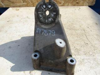 кронштейн двигателя Volkswagen Touareg 1 поколение 2007, 5.0 л., CBWA, дизель, внедорожник 5 дв., 07Z199308B