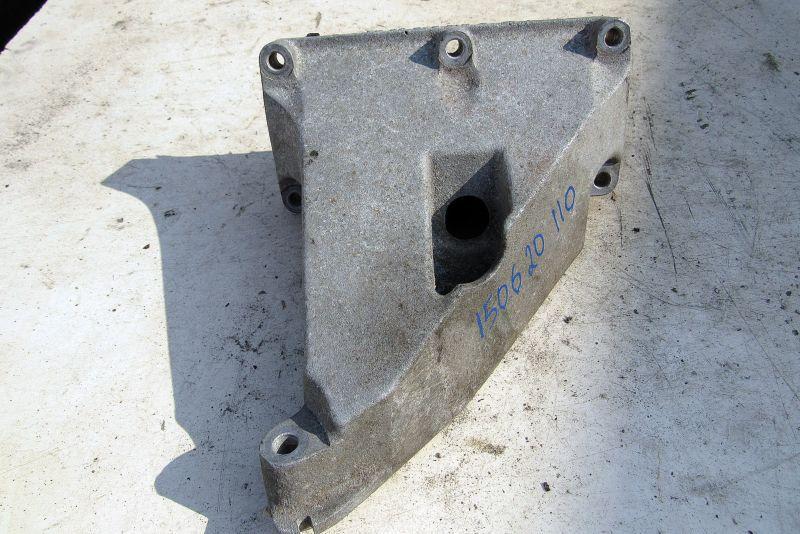 кронштейн двигателя Mercedes-Benz M-Класс W163 1999, 2.7 л., OM 612.963, дизель, внедорожник 5 дв., 6132230904 - фото №1