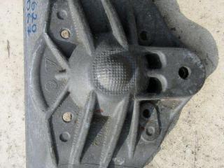 кронштейн (крепление) Audi Q7 4L 2006, 3.0 л., дизель, внедорожник 5 дв., 7L0412391