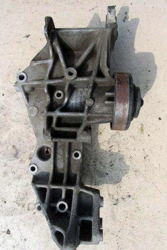 кронштейн генератора Audi A4 B5 1995, 1.8 л., бензин, седан, 058145523E - фото №1