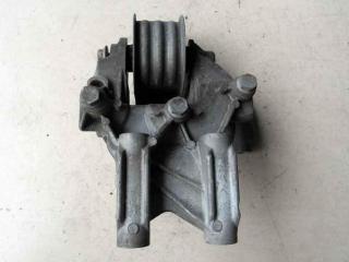 подушка крепления двигателя Volkswagen Multivan T5 2003, 2.5 л., дизель, минивэн, 070199343B