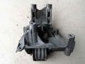 подушка крепления двигателя Volkswagen Multivan T5 2003, 2.5 л., дизель, минивэн, 070199343B - фото №2