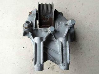 подушка крепления двигателя Volkswagen Multivan T5 2003, 2.5 л., дизель, минивэн, 070199343B