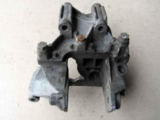 подушка крепления двигателя Volkswagen Multivan T5 2003, 2.5 л., дизель, минивэн, 070199343B