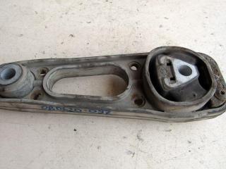 подушка крепления двигателя Renault Duster 1 поколение 2012, 2.0 л., бензин, внедорожник 5 дв.