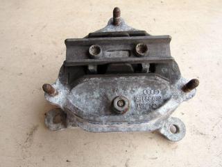 подушка крепления КПП Audi A4 B8/8K 2008, 2.0 л., CAHA, дизель, седан, 8K0399151