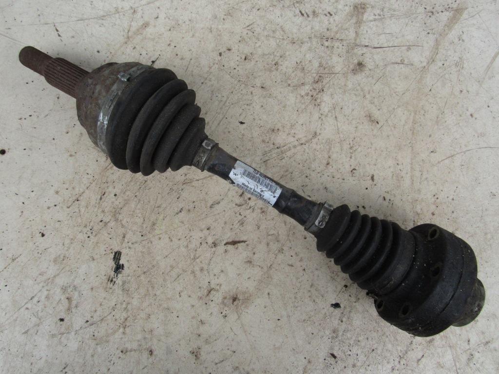 полуось передняя правая (приводной вал, ШРУС) Audi Q7 4L 2006, 3.0 л., BUG, дизель, внедорожник 5 дв., 7L0407271E - фото №1