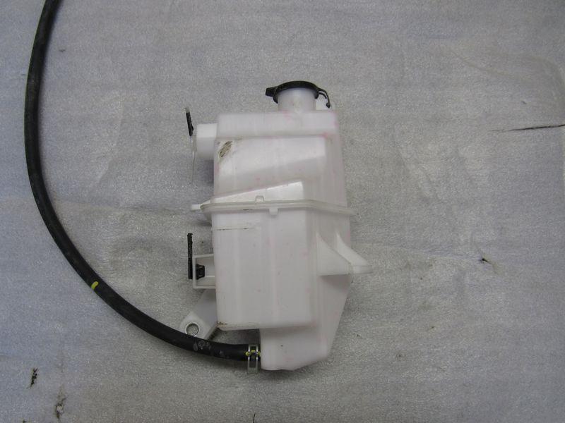 бачок расширительный Toyota RAV4 5 поколение (XA50) 2020, 2.5 л., гибрид - фото №1