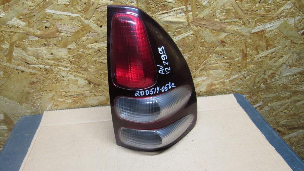 фонарь задний правый Toyota Land Cruiser Prado J120 2007, 3.0 л., 1KD-FTV, дизель, АКПП, внедорожник 5 дв. - фото №1