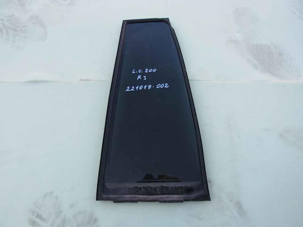 форточка задняя левая Toyota Land Cruiser J200 2011, 4.0 л., бензин, АКПП, внедорожник 5 дв. - фото №1