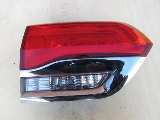 фонарь крышки багажника левый Jeep Grand Cherokee 4 поколение 2013, 3.0 л., EXF, дизель, внедорожник 5 дв., P68110047AD