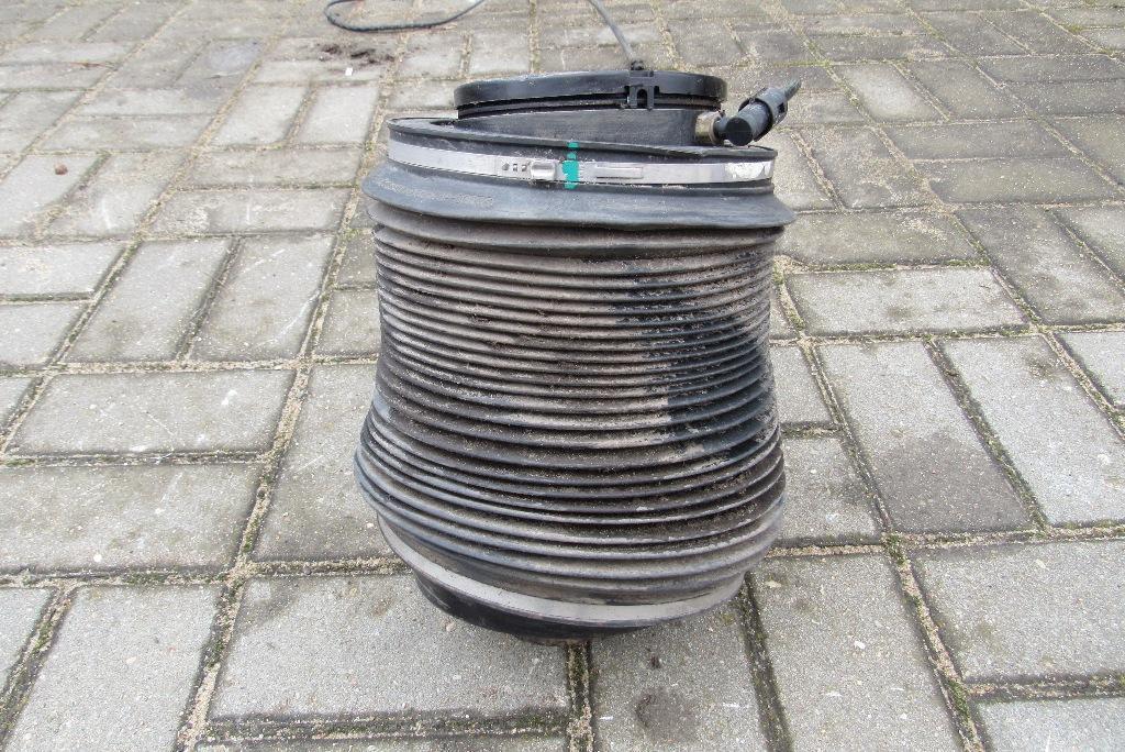 пневмоподушка Jeep Grand Cherokee 4 поколение 2013, 3.0 л., EXF, дизель, внедорожник 5 дв., P68258354AA - фото №1