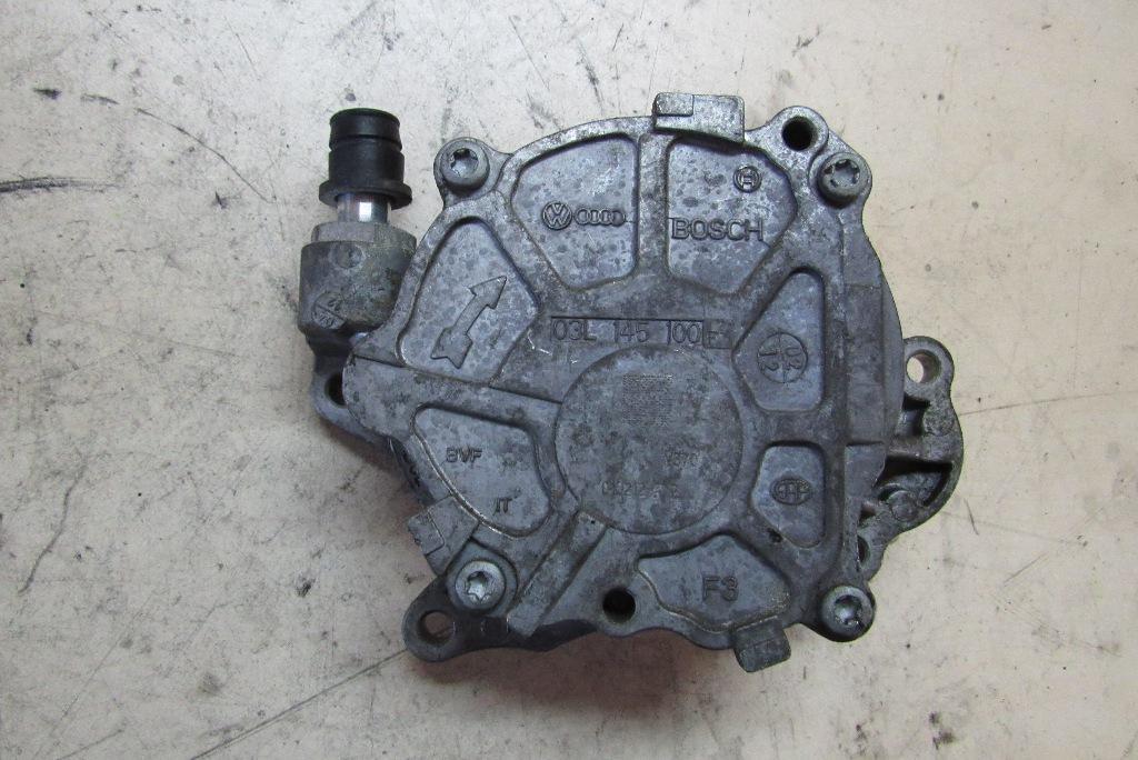 насос вакуумный Audi A5 8T 2008, 2.0 л., CAHA, дизель, купе, 03L145100F - фото №1