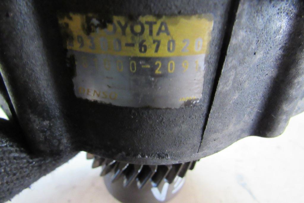 насос вакуумный Toyota Land Cruiser Prado J120 2006, 3.0 л., 1KZ-TE, дизель, внедорожник 5 дв., 2930067020 - фото №1