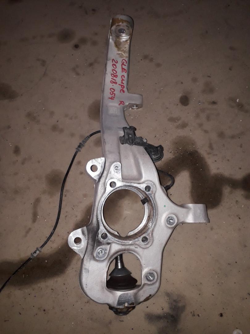 ступица передняя правая Mercedes-Benz GLE W166 2016, 3.0 л., OM 642.826, дизель, купе, 1663301020 - фото №1